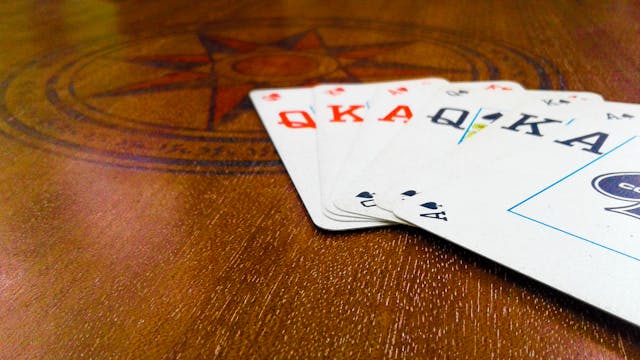 Playing Spades with 4 People: A Step-by-Step Tutorial