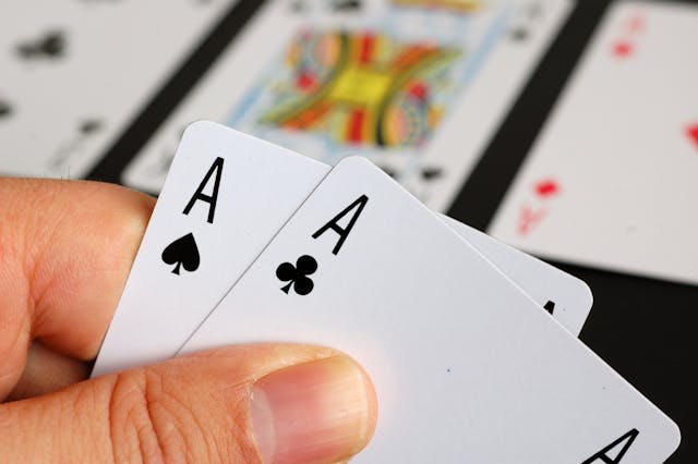 The Ultimate Guide to Understanding Tricks in Spades for Spades Players